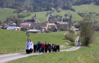 Průvod do polí Vidče 21. 4. 2019